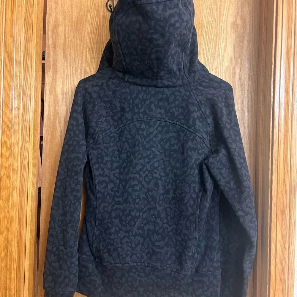 Lululemon Athletica Womens Scuba Hooded Zip Up Jacket - Black/Gray Leopard Print - Picture 10 of 11